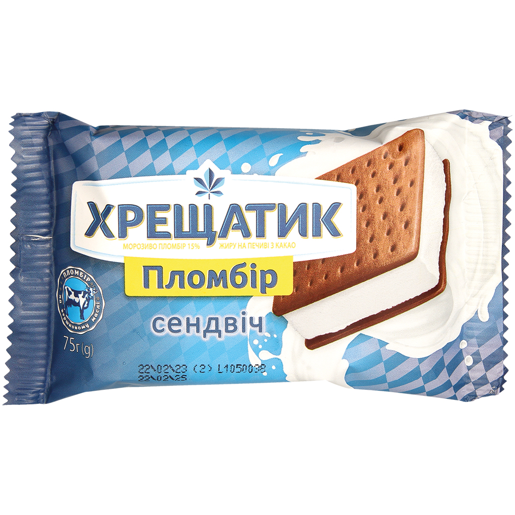 "КRESHATIK" IJs met vanillesmaak tussen twee chocoladekoekje