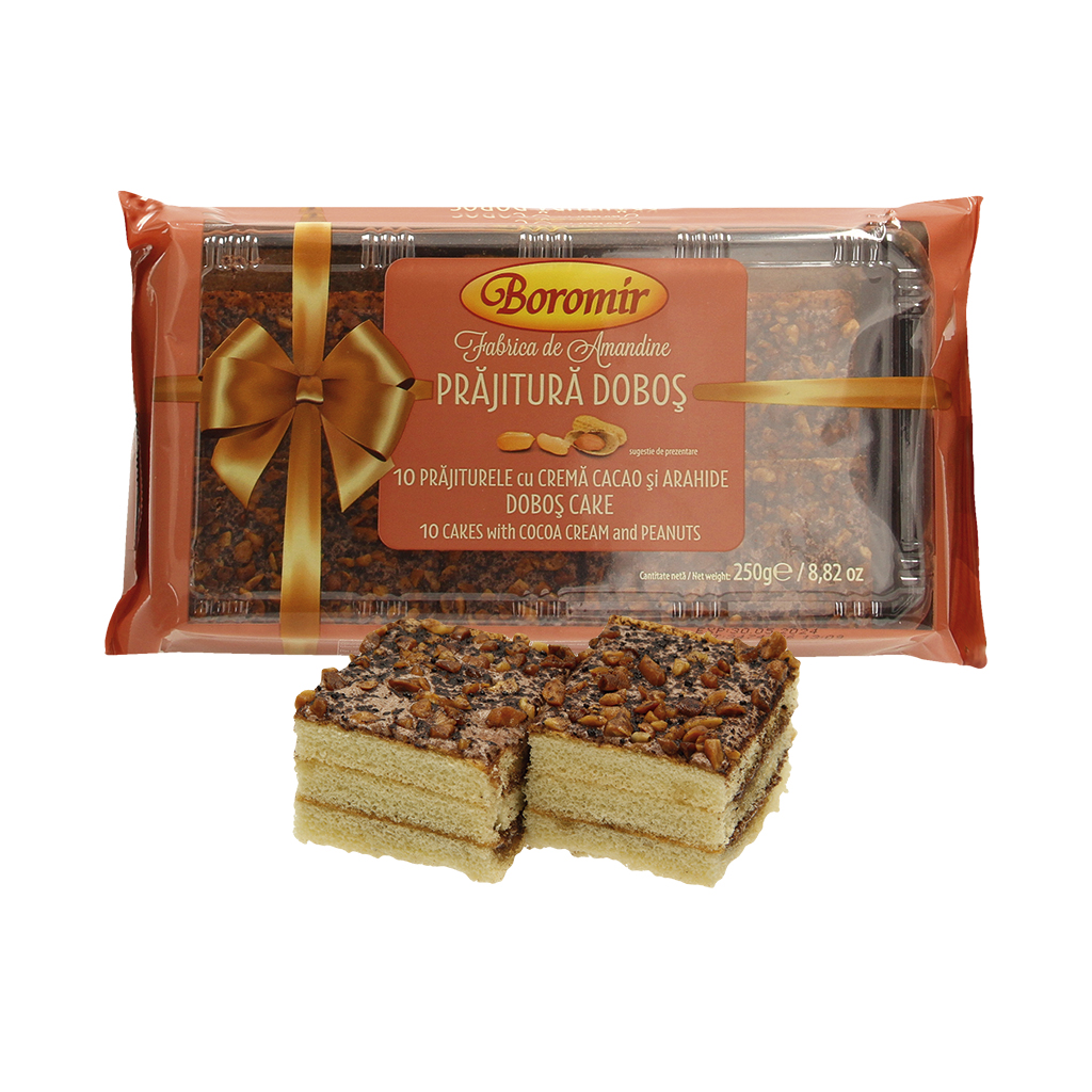 "Prajitura Dobos" - Taartjes met 30% crème met chocoladesmaak, versierd met gehakte pinda's