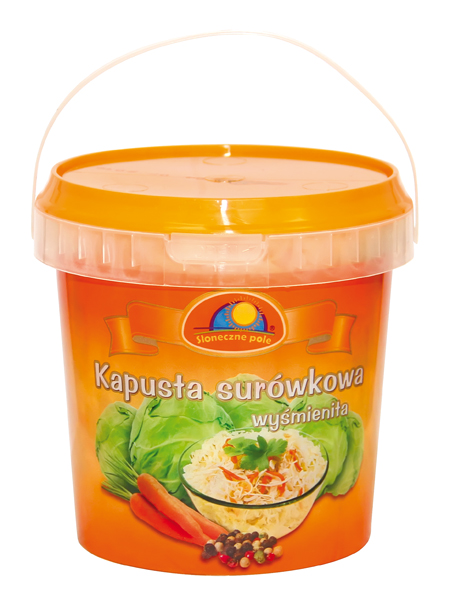 Witte kool salade met wortelen "Kapusta surowkowa"