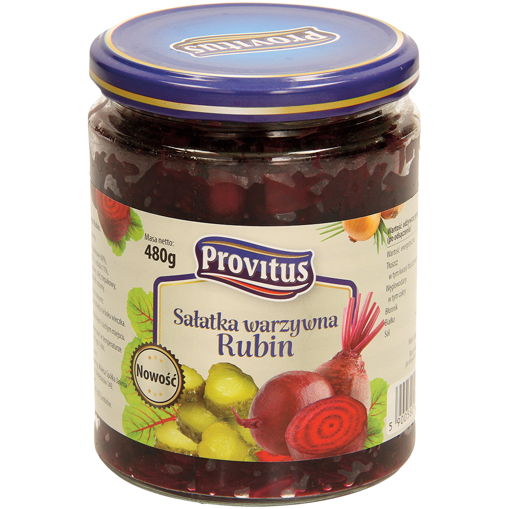 Bietensalade met komkommers en uien