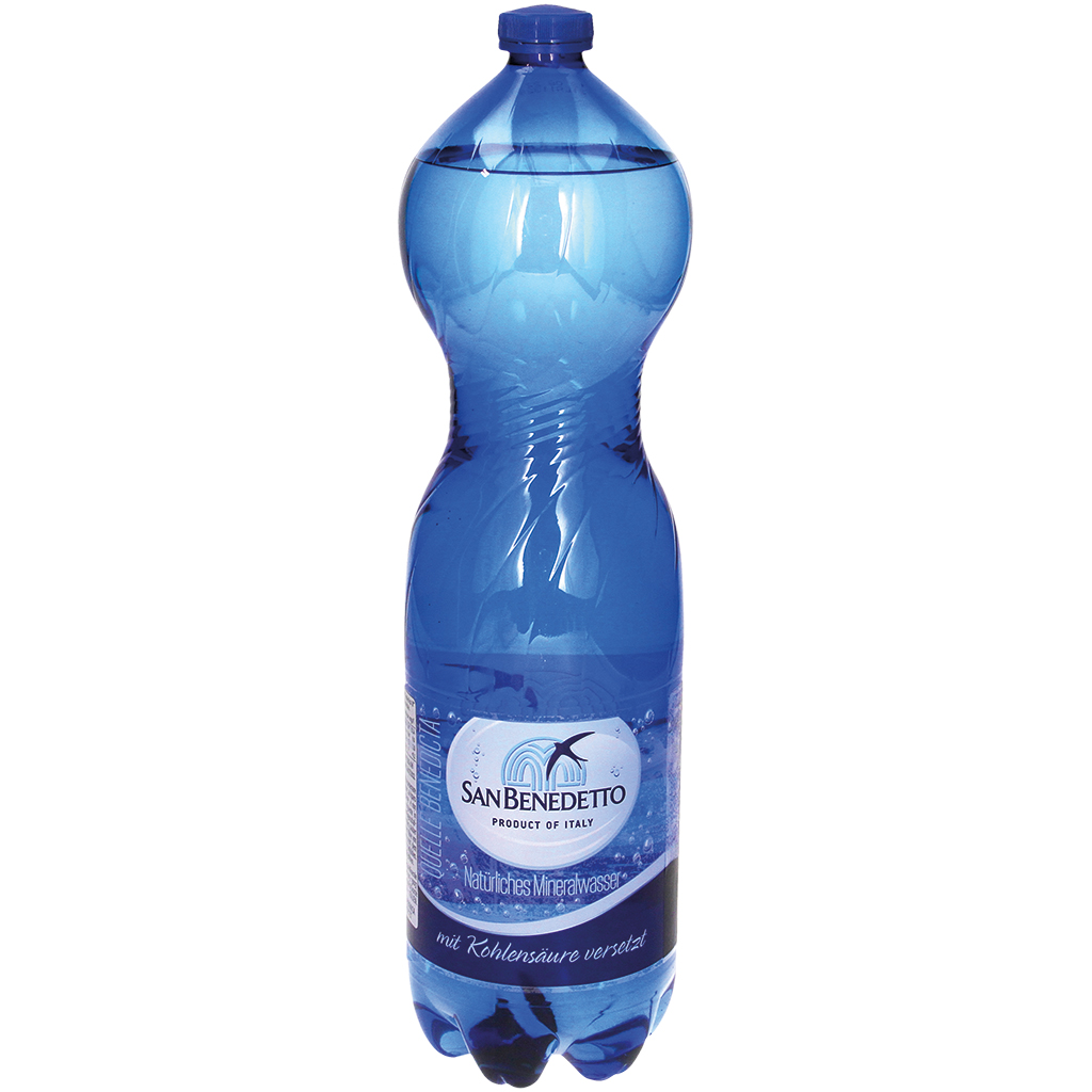 Natuurlijk mineraalwater met koolzuur toegevoegd