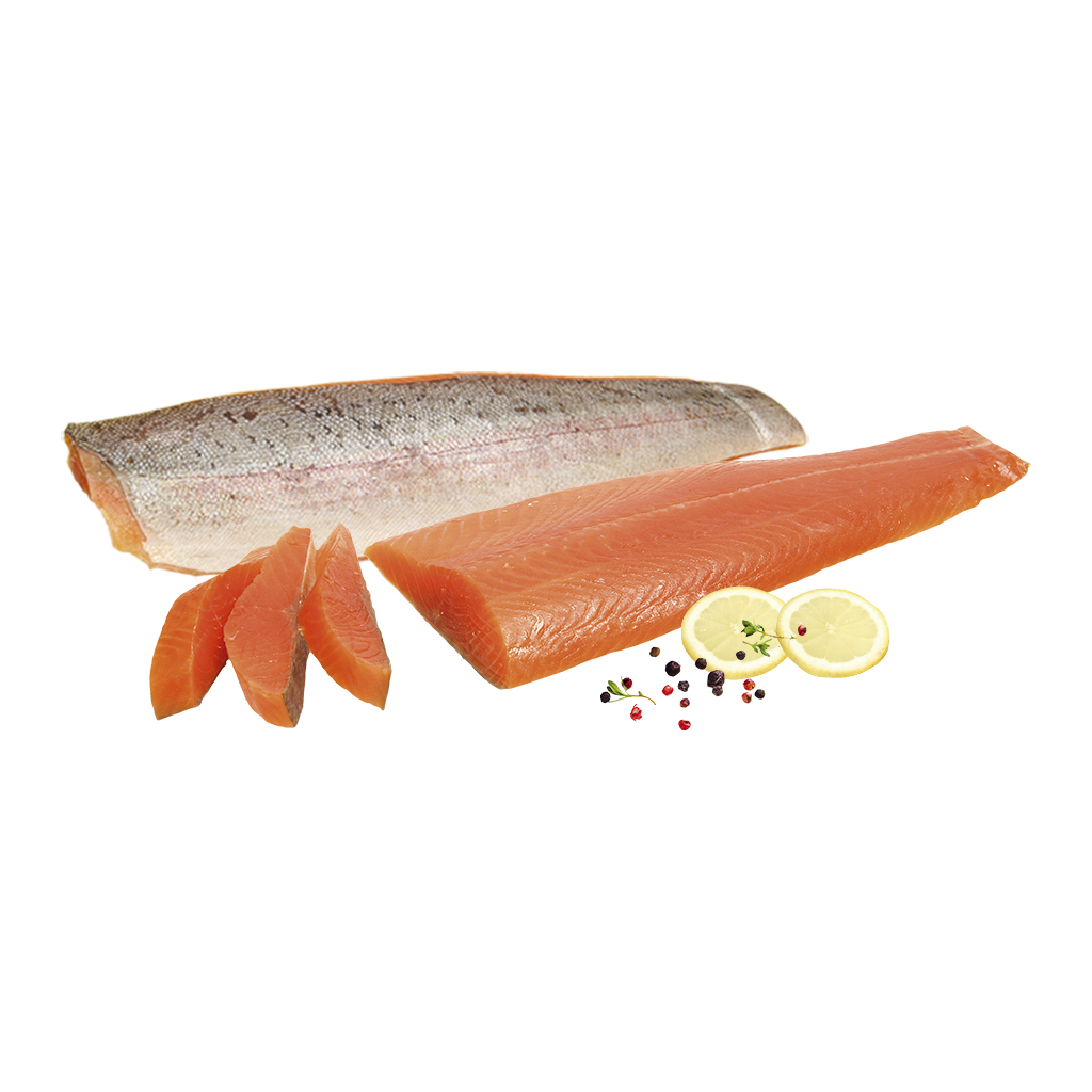 Zalmforelfilet (Oncorhynchus mykiss) met huid, fijn gezouten, mild gerookt met beukenrook. Met staartgraten.