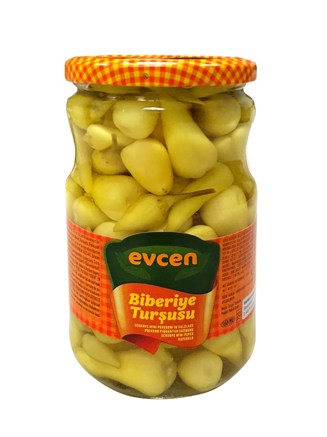 Pittige mini peperoni in zoutoplossing