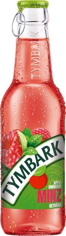 Напиток из фруктового сока из мяты, яблока и малины