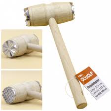 [0001011665] Houten vleeshamer met metalen punten, 27cm