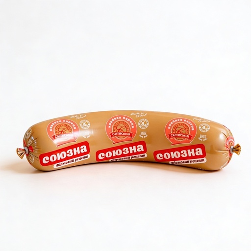 [20022] Вареная колбаса "Союзная" по-украински, изготовленная из механически отделенного куриное мяса и курицы, свинины и говядины, мелко рубленая, содержит добавление воды, с говяжьим и сливочным вкусом.