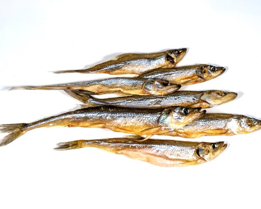 Корюшка (Osmerus eperlanus) целая, сушеная, с головой, не потрошеная