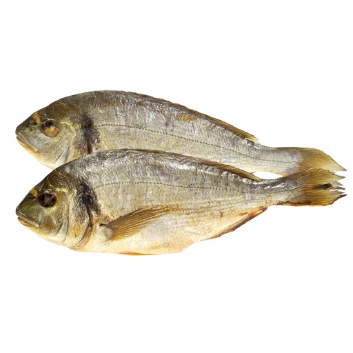 [9052] Baars (Perca fluviatilis) met kop gerookt, niet ontdaan van 